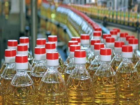 مدير تموين ريف دمشق يقترح استيراد الصويا لحلِّ مشكلة الزيت