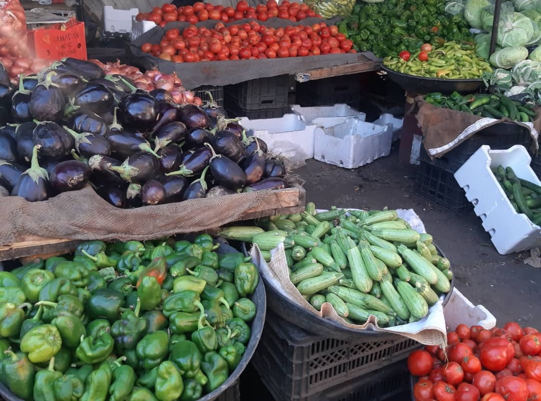 أسعار الخضار إلى انخفاض.. ومقترح الاستيراد “خربان بيت” للفلاح