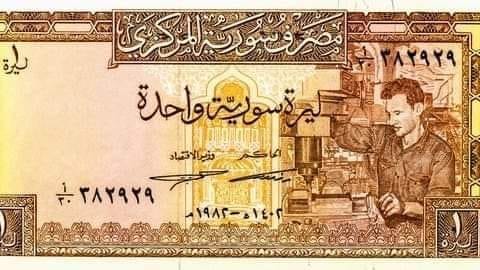 بطل الإنتاج في معمل الزجاج بالقدم ...  دياب عبد الله فارس