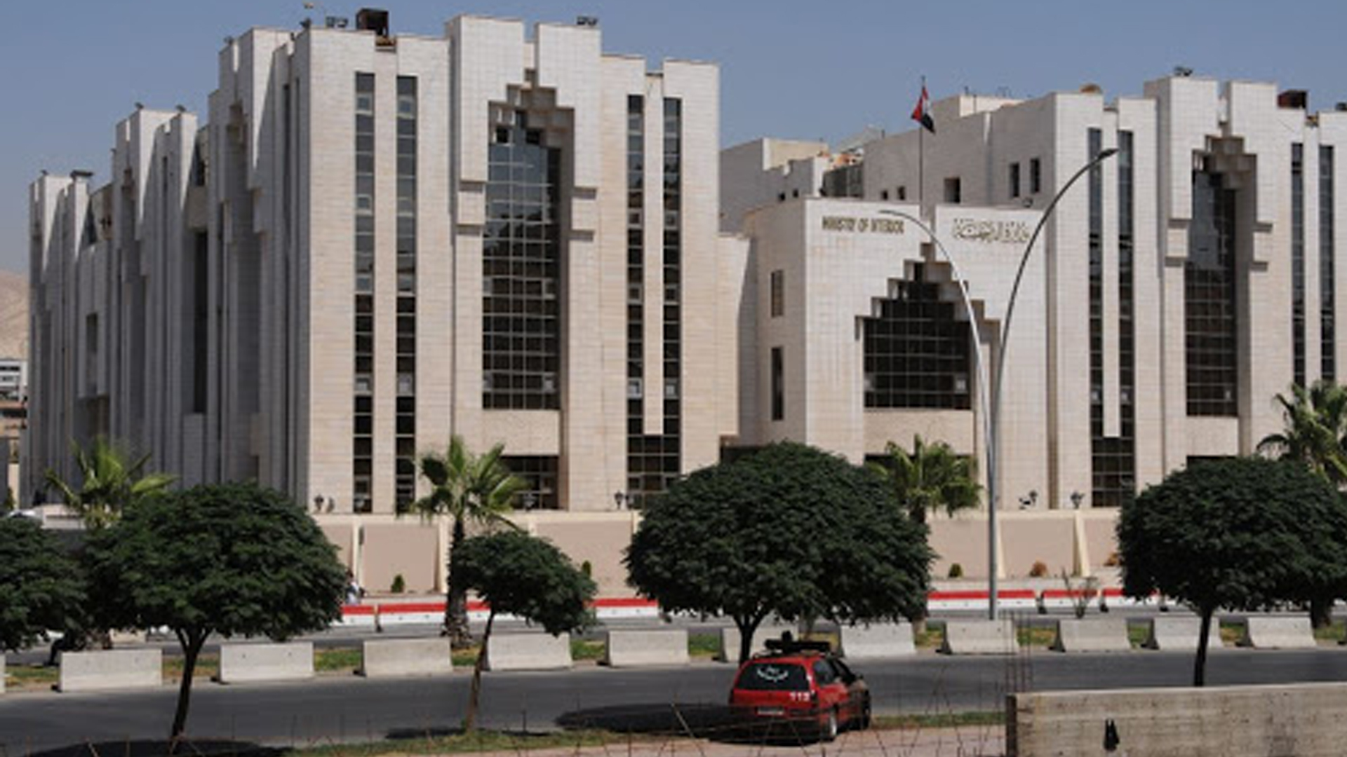 «الداخلية» تحسم الأمر وجواز السفر الفوري بـ٣٠٠ ألف ليرة يسلّم في اليوم ذاته