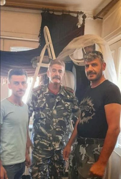 سيدة حلبية تستنجد بالشرطة بعد ان هاجهما عش دبابير