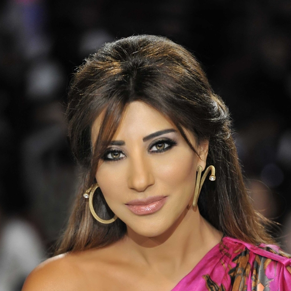 نجوى كرم تسأل الجمهور السوري: شو الأغاني اللي حابّين تسمعوها بحفلة 18 / 8 ‏بـ "قلعة دمشق"؟