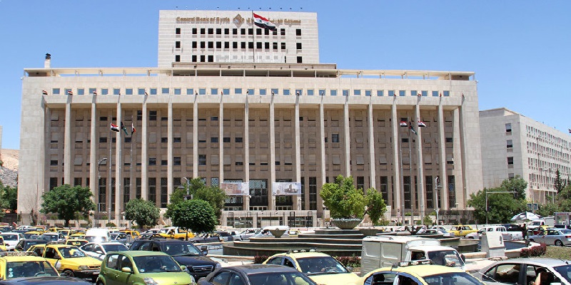 المصرف المركزي يتدخل.. الدولار يتراجع ٢٠٠ ليرة خلال يوم واحد