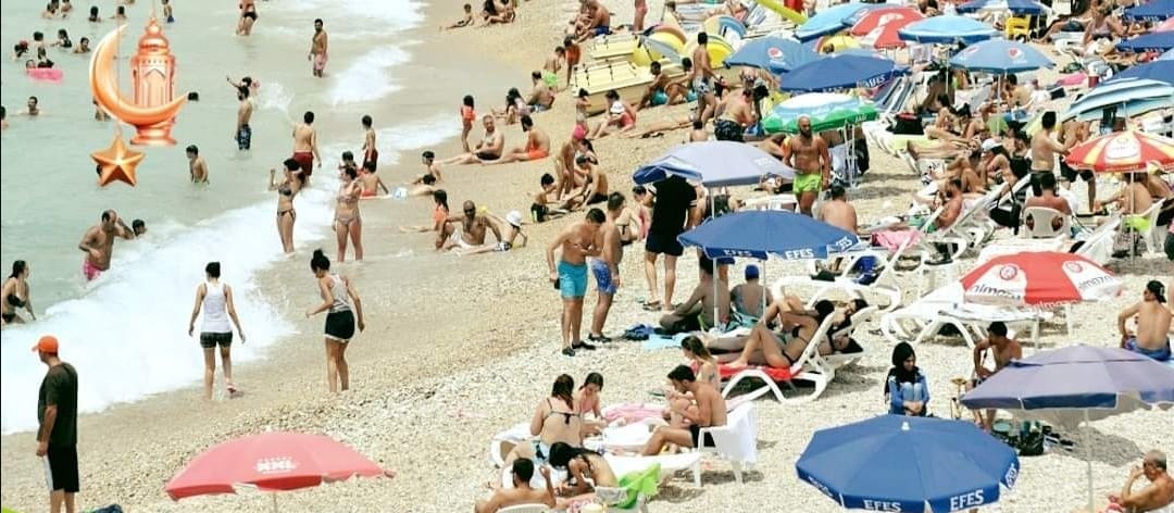 السعودية تسمح بارتداء “البكيني” وحجز الفنادق دون إظهار عقد زواج في “وجهة البحر الأحمر”