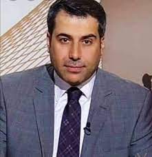 نزار الفرار :  لا أرى مشكلة في شخص يطلب مساعدات على وسائل التواصل الاجتماعي