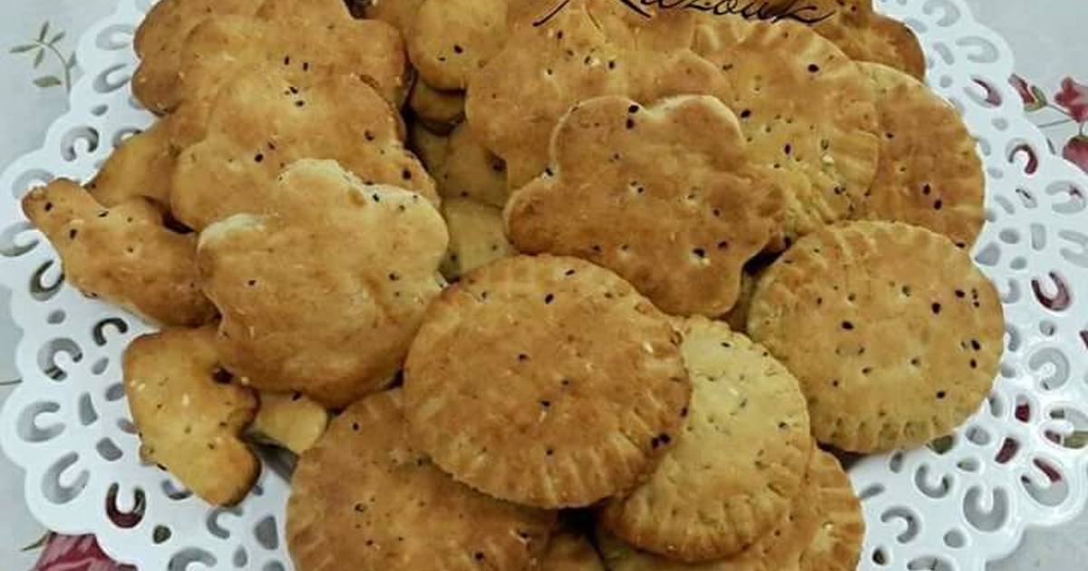متحدية ارتفاع الأسعار.. محاولات خجولة لتحضير أقراص العيد