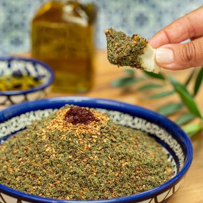 الزعتر يغادر بعض موائد الحلبيين.. أهالي : أطفالنا يفتقدون سندويشة الزعتر في المدرسة