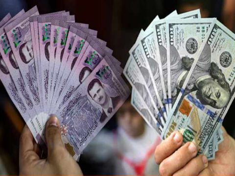 خبير اقتصادي : 100 مليار دولار محمولة على أكتاف السوريين.. يمكن الاستفادة منها بالإعمار