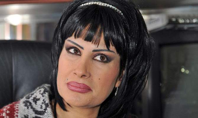 الفنانة ليلى سمور: تعرضت للتنمر وتمنى أحدهم لي الموت..ودفعت ثمن انقطاعي عن التمثيل