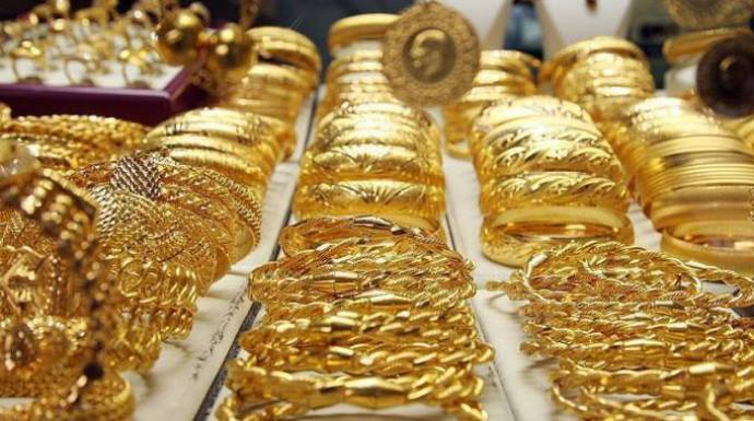 سعر غرام الذهب يرتفع 18 ألف ليرة سورية محلياً