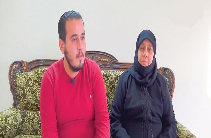 السائق التكسي يروي كيف أعاد نصف كيلو ذهب لمالكته