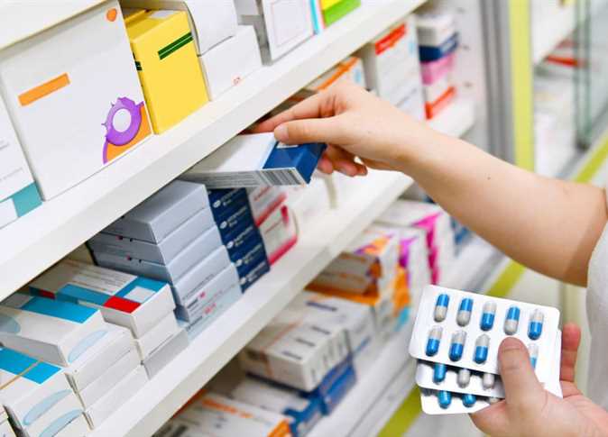 إحالة صيادلة للمجلس المسلكي لعدم وجودهم بصيدلياتهم وآخرين لعدم التزامهم بشروط بيع الأدوية النفسية … نقيب صيادلة دمشق : معظم الأدوية المفقودة أصبحت متوافرة