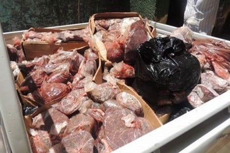 فرع الأمن الجنائي بريف دمشق يضبط مستودع بداخله أكثر من 35 طن من اللحوم الفاسدة في منطقة البرامكة بدمشق