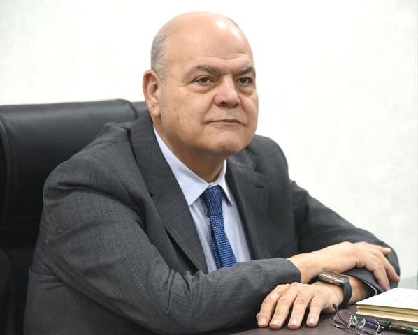 وزير سابق :  كتب الدكتور عمرو سالم : فلا بد من الالتفات إلى انفسنا.. والكيان المحتلَ سيكون آخر همومنا،