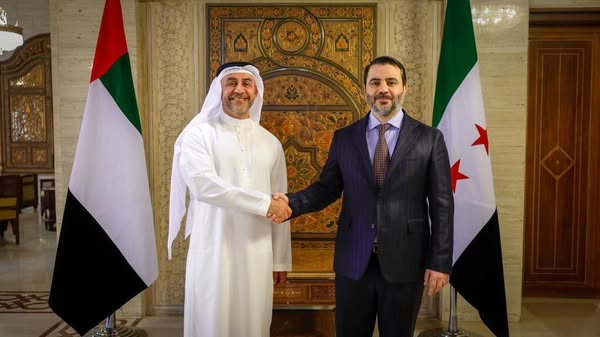 وزير الخارجية أسعد حسن الشيباني يلتقي في دمشق وفدا من الإمارات العربية المتحدة