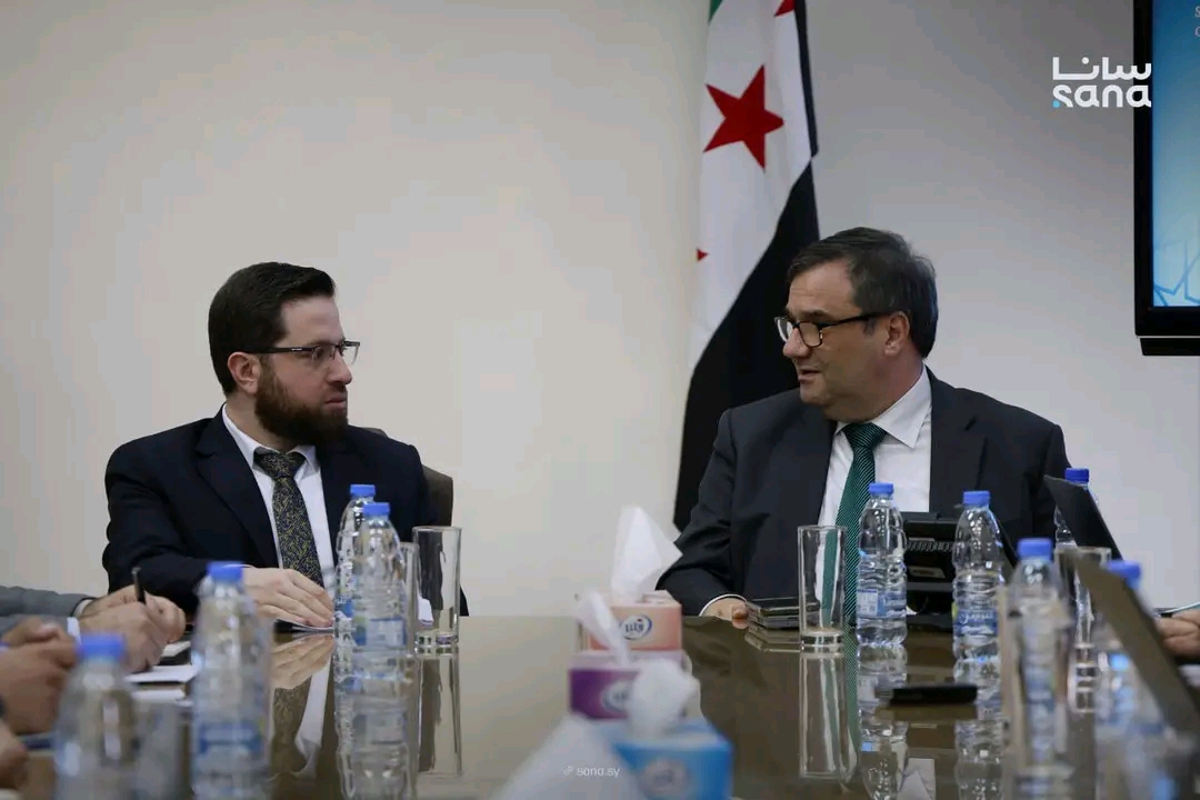 التنمية الإدارية والمركزي يبحثان تطوير البنية الهيكلية للمصرف