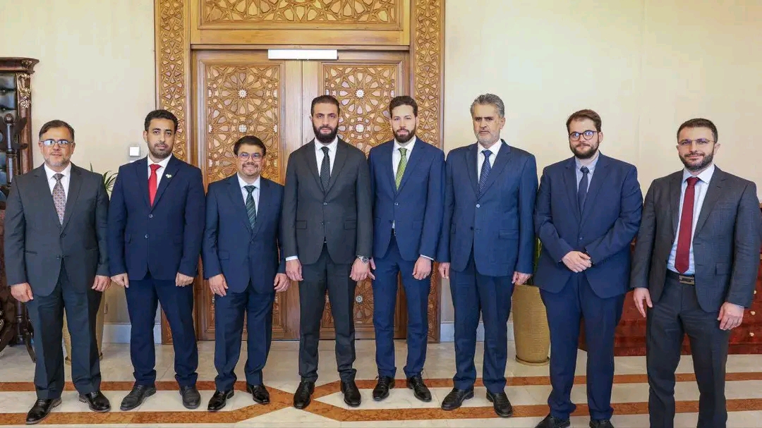 الرئيس الشرع : يستقبل هيثم المصري في قصر الشعب